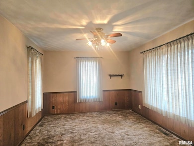 918 Seminary St, Wilton, IA 52778 - photo 7