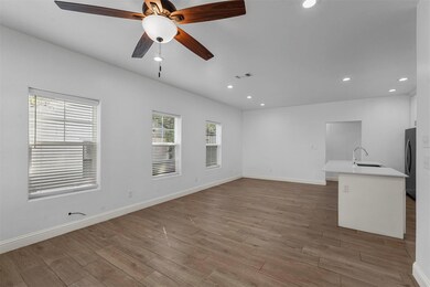 612 W Texas St, Denison, TX 75020 - photo 4