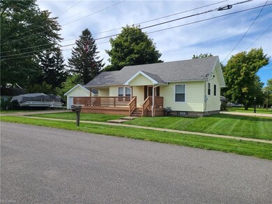 361 Rowe St, Conneaut, OH 44030 - photo 2