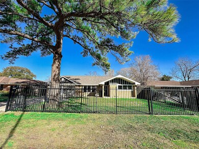 13109 Louisville St, Houston, TX 77015 - photo 5