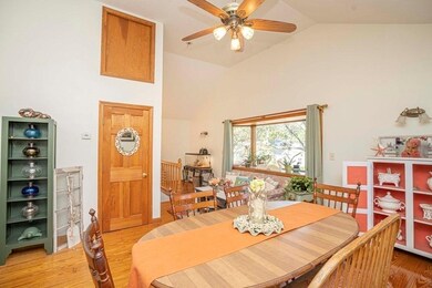 10 Juniper St, Wareham, MA 02571 - photo 5