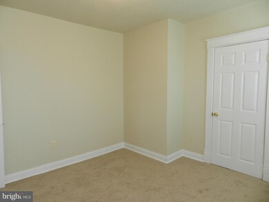 5211 Cumberland St, Capitol Heights, MD 20743 - photo 3