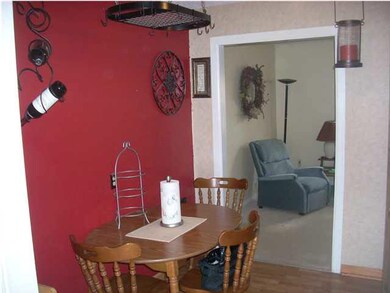 Dining area in the kitchen.