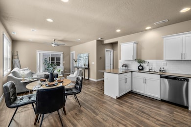 3482 NW 7th St unit 92, Redmond, OR 97756 - photo 5