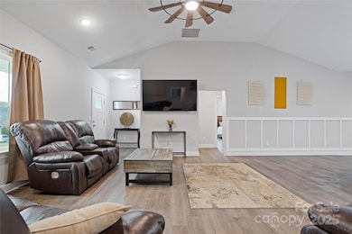 536 Amanda Faith Ln, Mount Holly, NC 28120 - photo 4