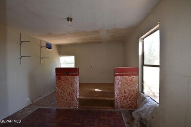11610 Valle Lindo Dr, El Paso, TX 79927 - photo 6