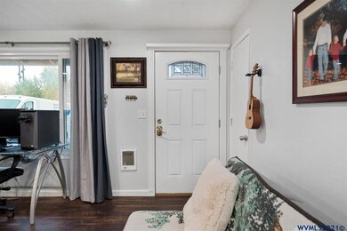 920 S 4th St, Independence, OR 97351 - photo 6