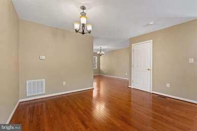 2750 Hunters Gate Terrace, Silver Spring, MD 20904 - photo 4