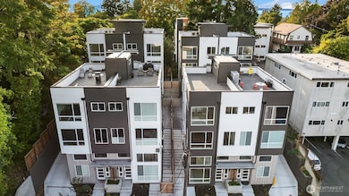 1311 14th Ave S unit B, Seattle, WA 98144 - photo 2