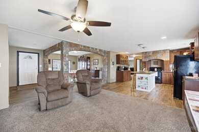 575 N Elm St, Jennings, OK 74038 - photo 4
