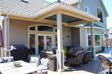 2001 Bluegrass Dr, Central Point, OR 97502 - photo 4