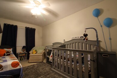 17 Sandywood Ln, Staten Island, NY 10309 - photo 6