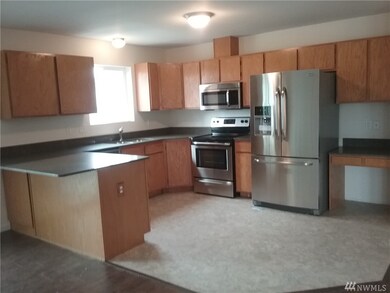 9814 Donovan Ct SE, Yelm, WA 98597 - photo 2