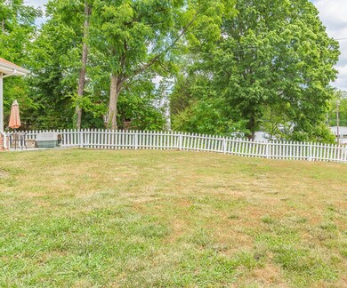 219 Oak St, Tunnel Hill, GA 30755 - photo 3