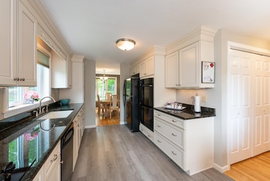 Coffee Bar & Built-in Oven & Microwave