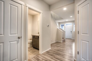 2960 Cassius St NE unit 319, Lacey, WA 98516 - photo 2