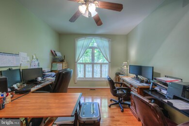 229 Madison Cir, Locust Grove, VA 22508 - photo 5