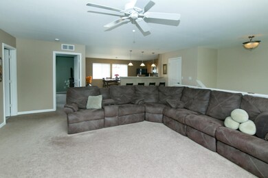 6929 CypressBay-05_TN