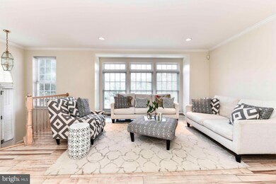 42704 Rolling Rock Square, Chantilly, VA 20152 - photo 3