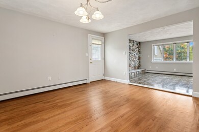 28 Salem St unit 1, Wakefield, MA 01880 - photo 4