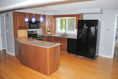 2 Rochester Ave, Rochester, NH 03867 - photo 2