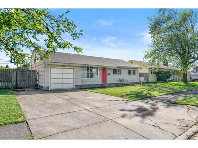 1379 Olympic St, Springfield, OR 97477 - photo 2