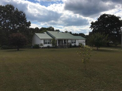 225 Whitaker Bend Rd, Linden, TN 37096 - photo 2