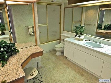 The Ocean Club unit B12/13, Long Beach, CA 90802 - photo 5