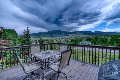 Deck with spectacular mountain views of Grays, Tor