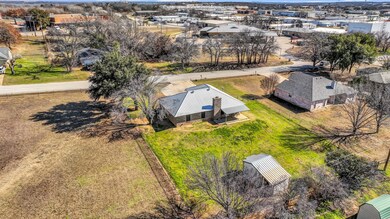 721 Red Bud Dr, Azle, TX 76020 - photo 3