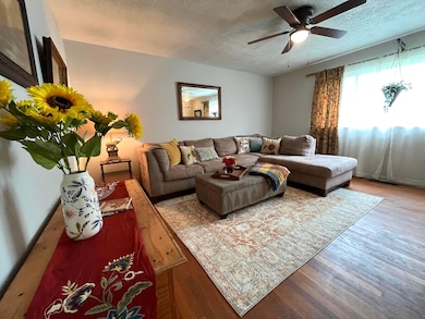 2522 Regina Ave, Columbus, OH 43204 - photo 5