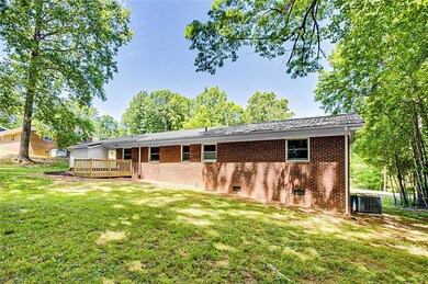 987 Redwood Dr, Asheboro, NC 27205 - photo 3