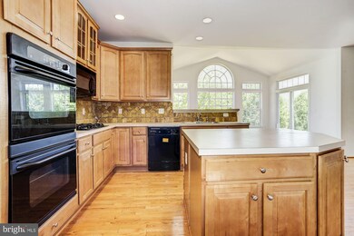 17 Longwood Ln, Columbus, NJ 08022 - photo 5