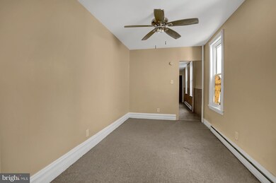 462 W Oley St, Reading, PA 19601 - photo 7
