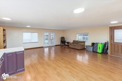 04-Living Room_IMG_8748_SSW