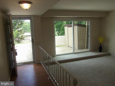 15034 Haslemere Ct, Silver Spring, MD 20906 - photo 5