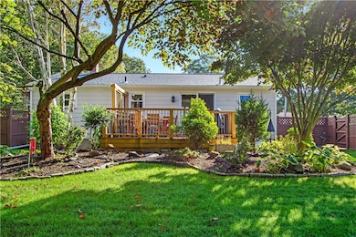 73 Custer St, Warwick, RI 02889 - photo 3