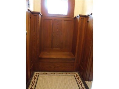 Foyer Foyer: built-in storage bench ensconced in o
