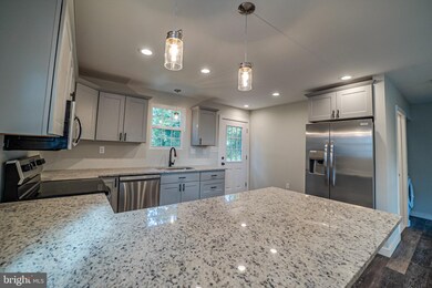 8642 Oakleigh Rd, Parkville, MD 21234 - photo 7