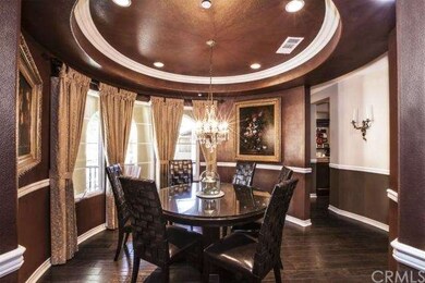 Circular walls give this dining room elegance and 