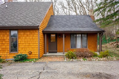 2932 E Lake Lansing Road East Lansing MI