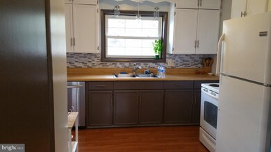 2230 Beverly Dr, Hagerstown, MD 21740 - photo 6