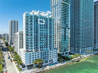 Lower penthouse