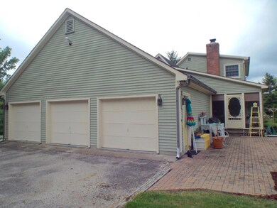 Attached 3 Car Garage