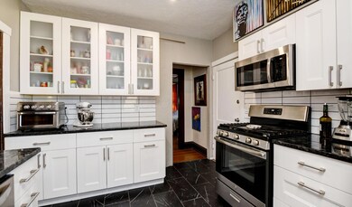 1714- Kitchen (5)