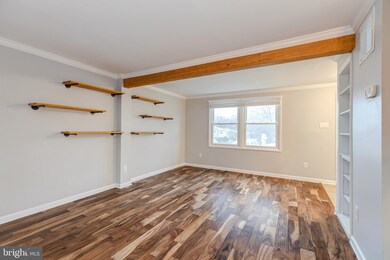 8601 Spring Creek Ct, Springfield, VA 22153 - photo 5