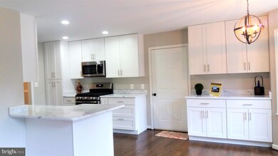 5314 Hillside Dr, Warrenton, VA 20187 - photo 6