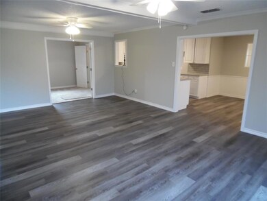 252 Belle St, Bedford, TX 76022 - photo 7