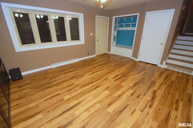 1132 Fairlane Dr, Bettendorf, IA 52722 - photo 5