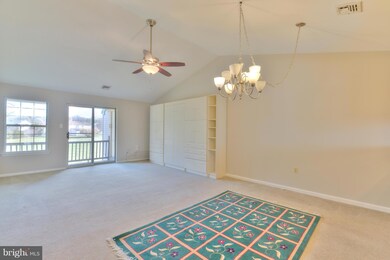 214 Allem Ln unit 214, Perkasie, PA 18944 - photo 6